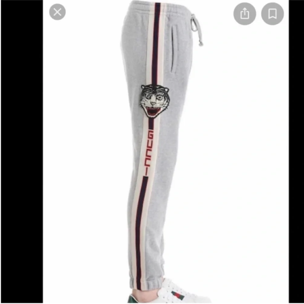 Gucci Men's Gray Tiger-appliqué Tapered Cotton-jersey jogging Bottoms